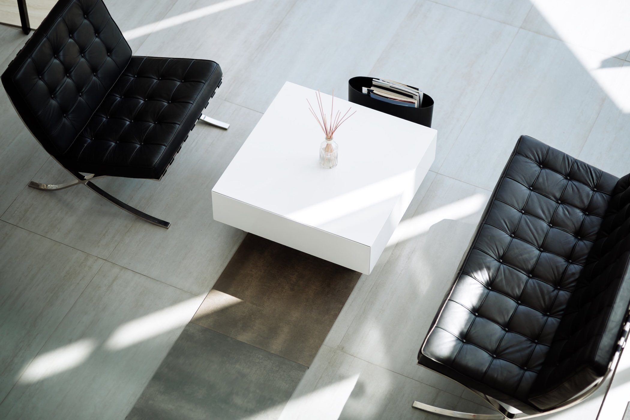 655b90d63ba97083a8ee097d_647fbd03c388eeaf33c69137_Commercial20Flooring_stock20photo00011