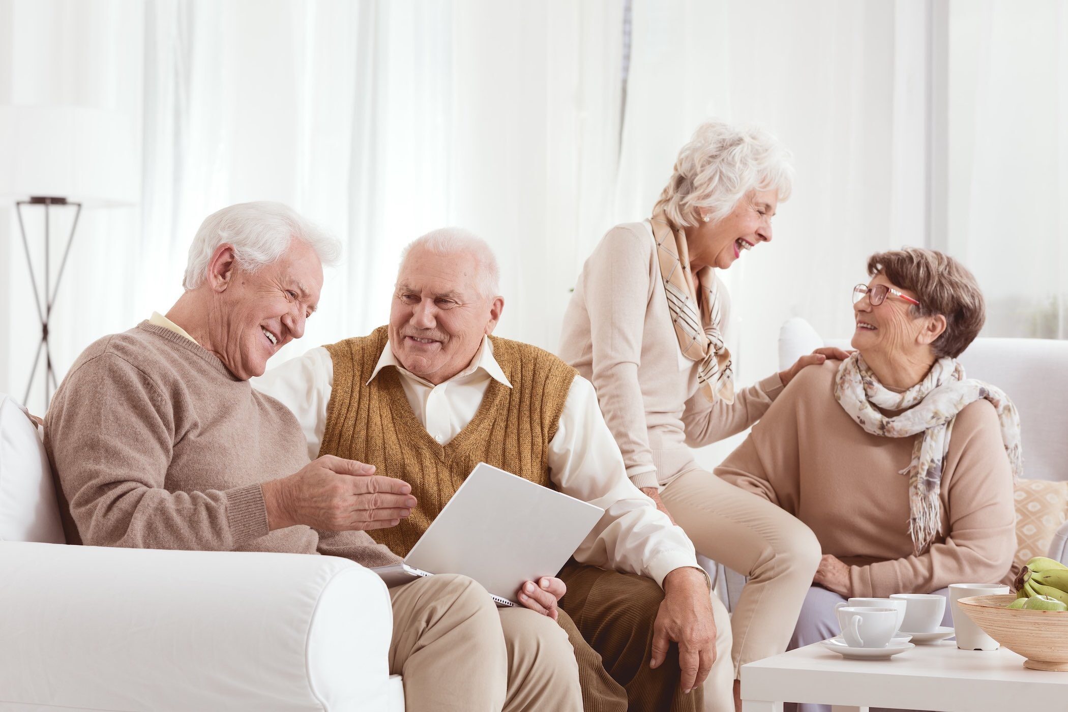 655b90d63ba97083a8ee0990_647fbd03c388eeaf33c69141_Retirement20Home_Senior20Housing_stock20photo00008