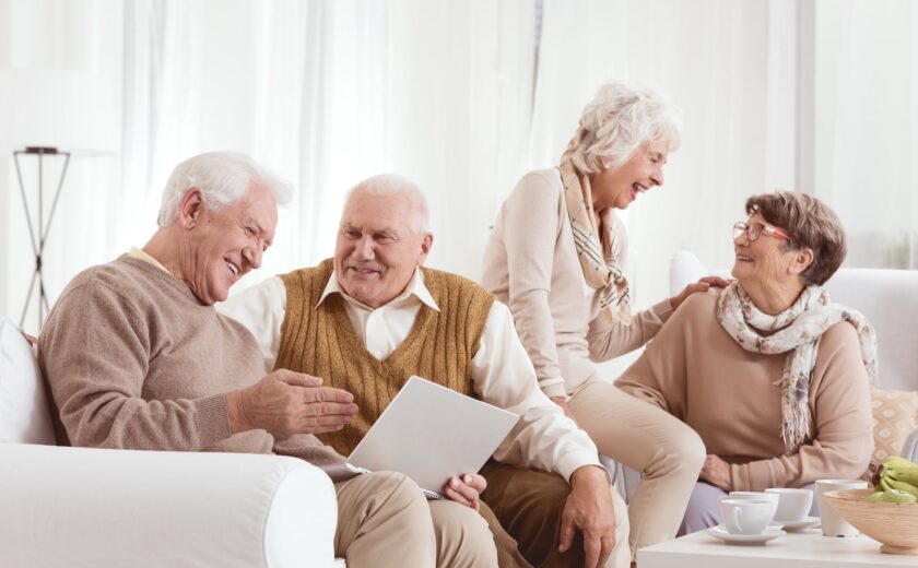 655b90d63ba97083a8ee0990_647fbd03c388eeaf33c69141_Retirement20Home_Senior20Housing_stock20photo00008
